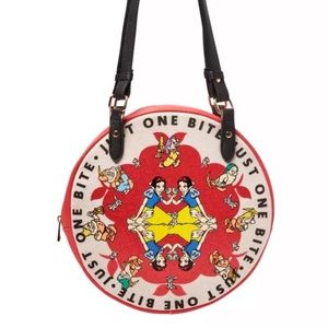 Disney Snow White Princess Just One Bite Crossbody Purse Bag New NWT Apple round